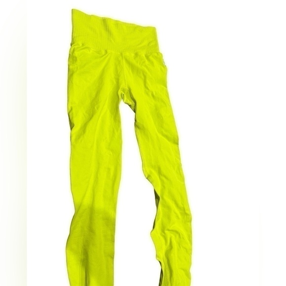 NWOT Free People Good Karma Leggings / High-Rise 7/8 Length / Neon Yellow / XS/S - Picture 8 of 13